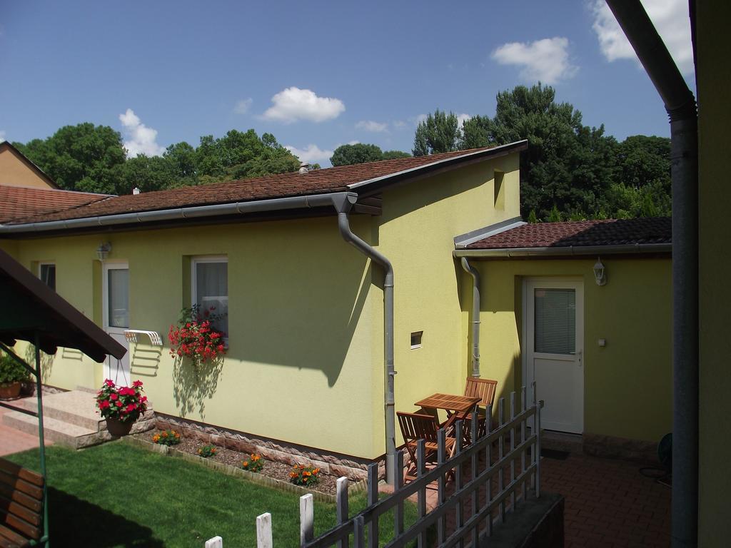 Apartman Kaszas Garden Mosonmagyarovar Bilik gambar