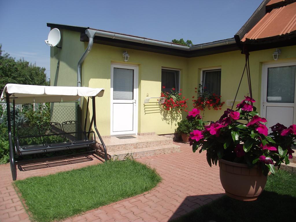 Apartman Kaszas Garden Mosonmagyarovar Bilik gambar