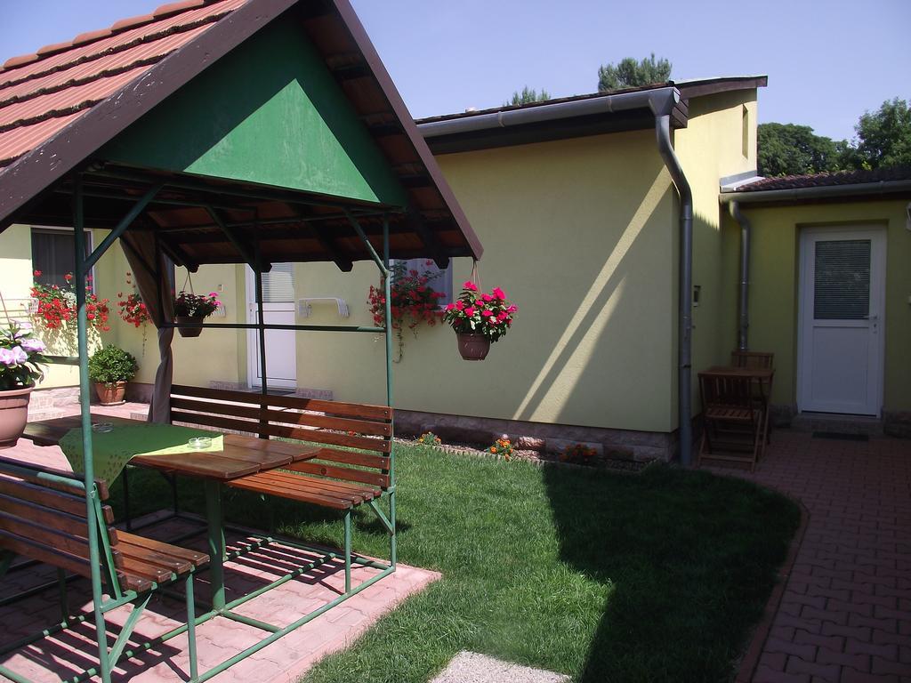 Apartman Kaszas Garden Mosonmagyarovar Luaran gambar