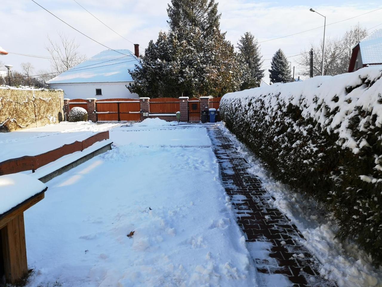 Apartman Kaszas Garden Mosonmagyarovar Luaran gambar