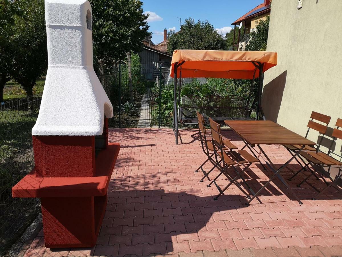 Apartman Kaszas Garden Mosonmagyarovar Luaran gambar